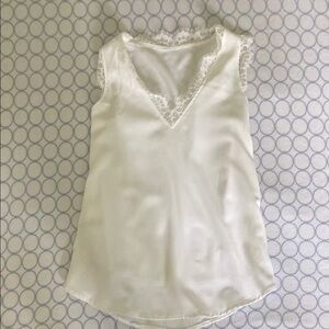 Elegant White Sleeveless Top